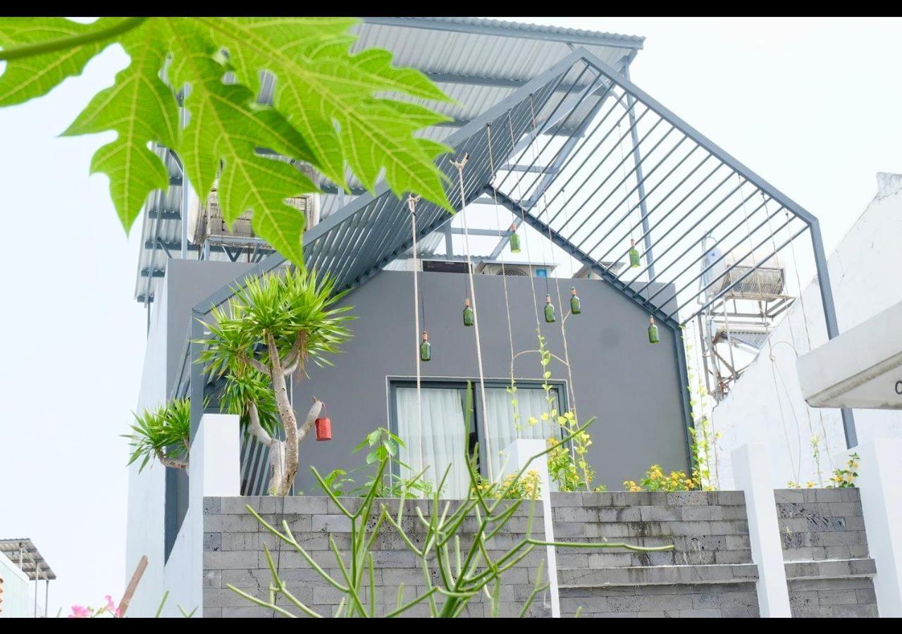 6 Bedroom House - Best Location - 5Mins My Khe Beach ダナン市 エクステリア 写真