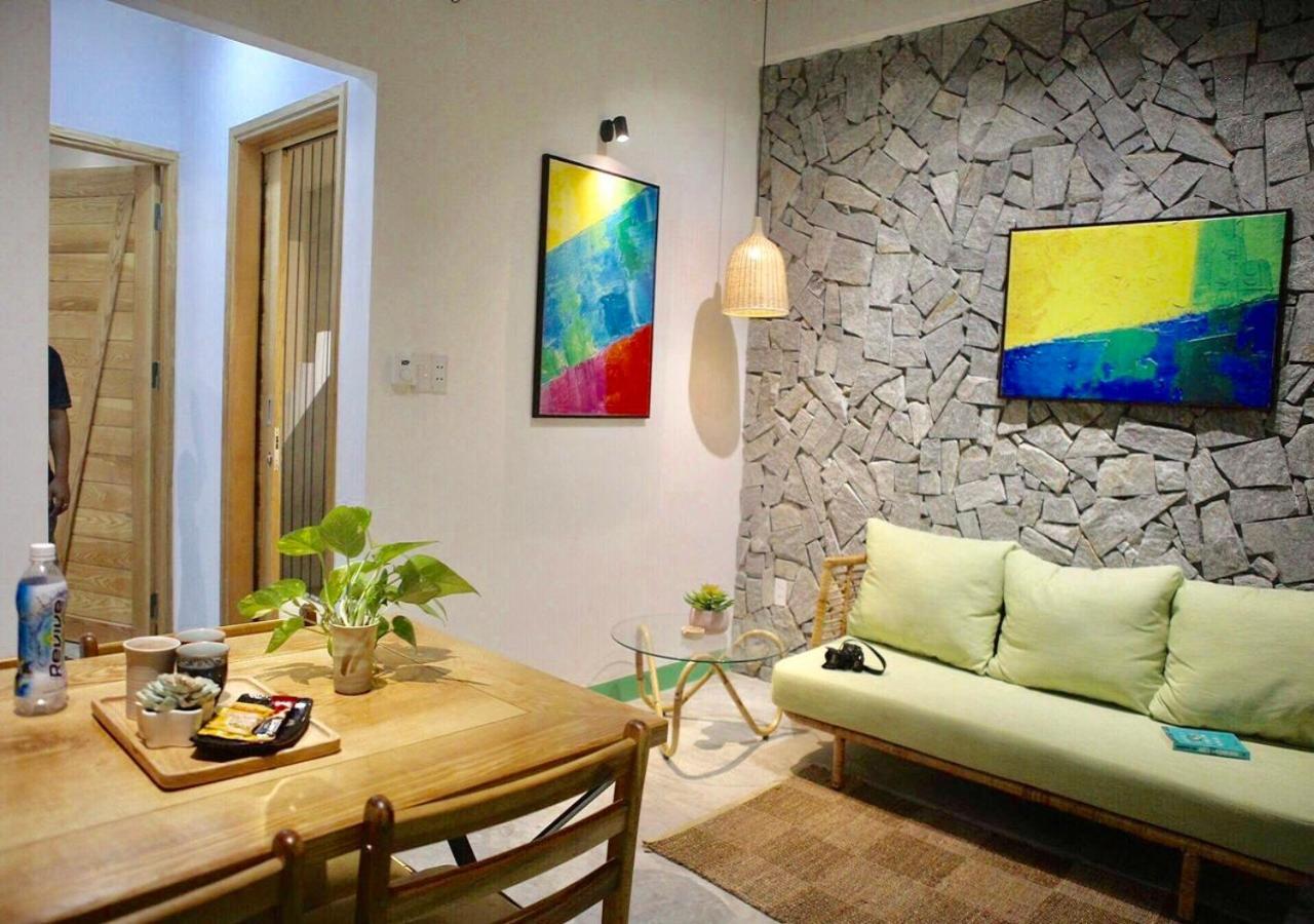 6 Bedroom House - Best Location - 5Mins My Khe Beach ダナン市 エクステリア 写真