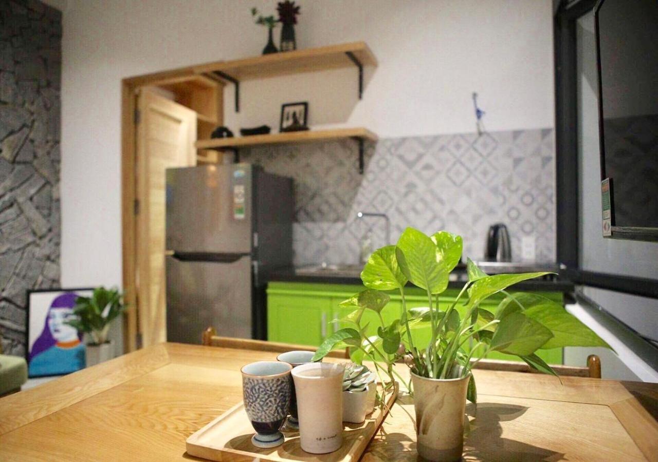 6 Bedroom House - Best Location - 5Mins My Khe Beach ダナン市 エクステリア 写真