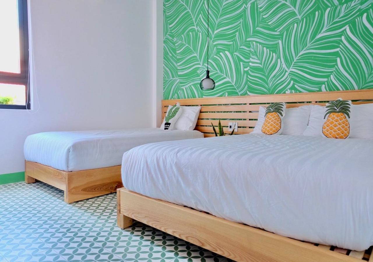 6 Bedroom House - Best Location - 5Mins My Khe Beach ダナン市 エクステリア 写真