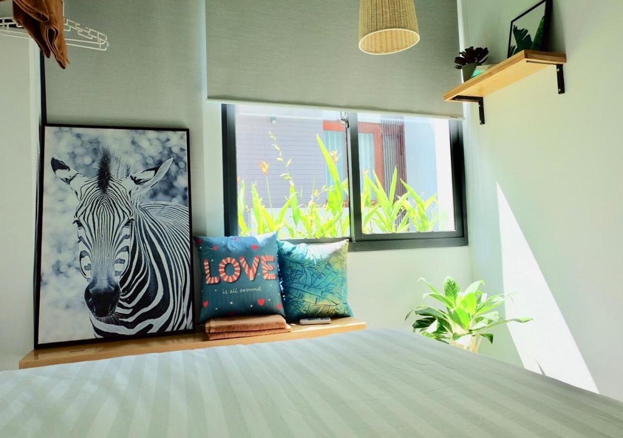 6 Bedroom House - Best Location - 5Mins My Khe Beach ダナン市 エクステリア 写真